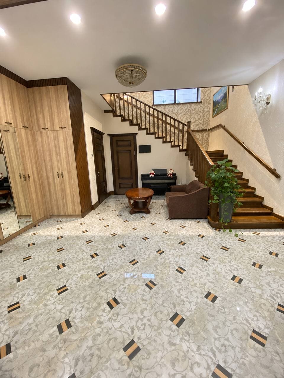 Снять дом, Горького, Абая — 320 м² - фото 1