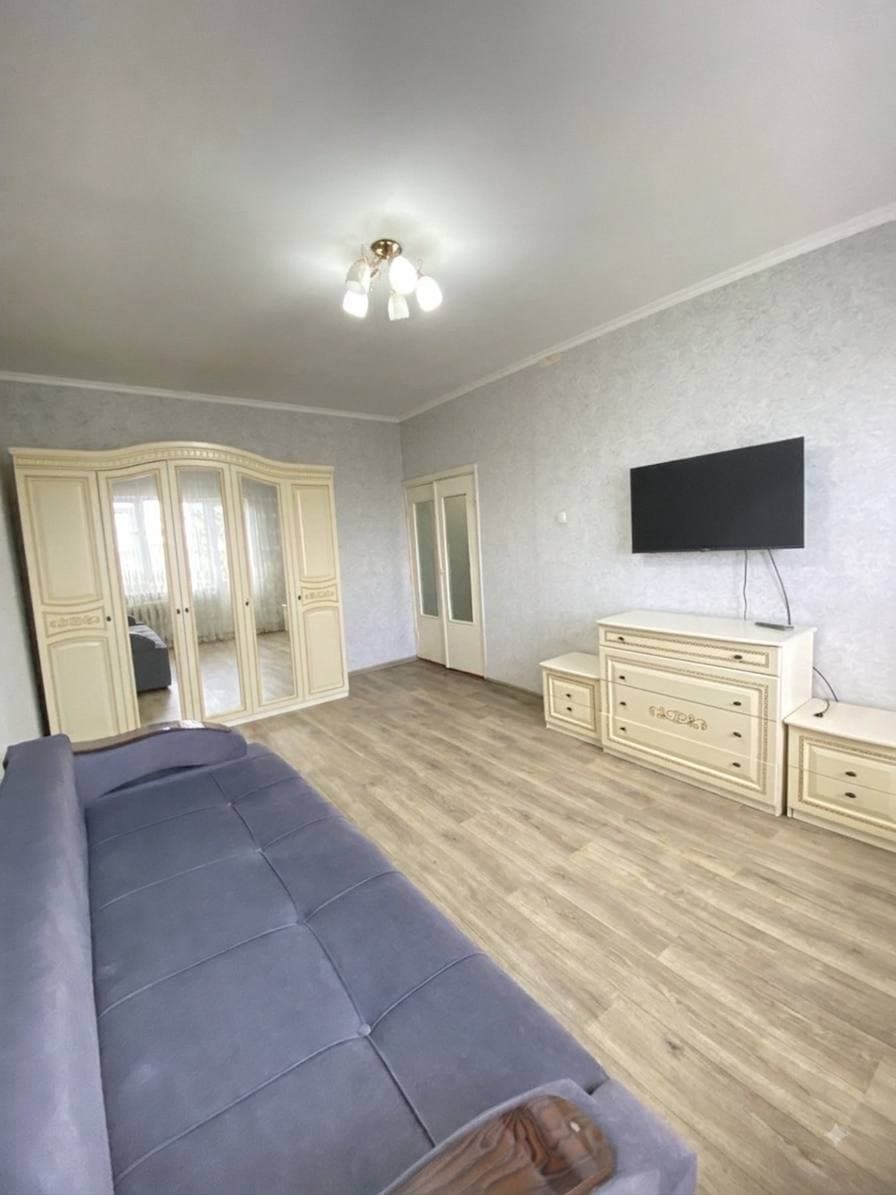 Снять квартиру, 5 микрорайон — 35 м²